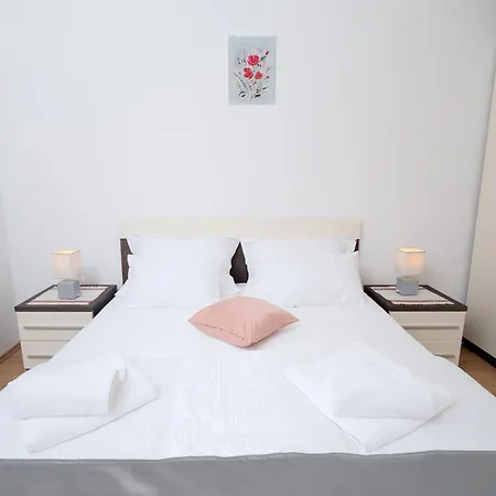 Apartment Casa Rossa 14 - Zf Hvar
