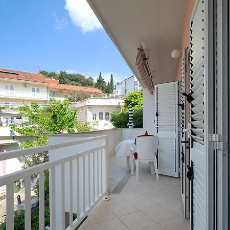 Casa Rossa 14 - Zf Hvar Apartment