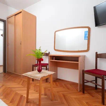 Casa Rossa 14 - Zf Hvar Apartment *